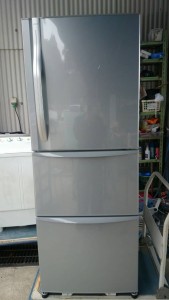 2011年冷蔵庫340L です。買取ました！